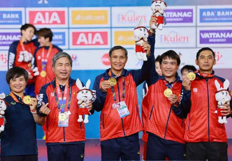 huấn luyện viên mai đức chung